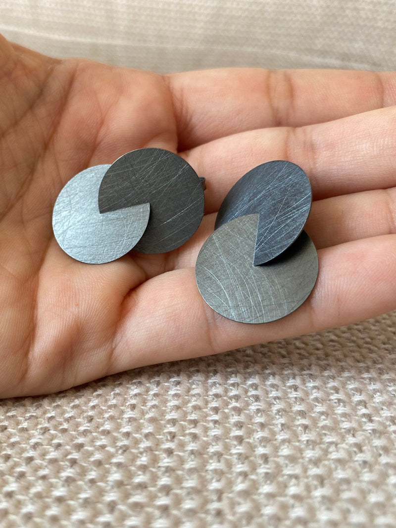 Zaremski Circles Oxidised earrings MOD Jewellery