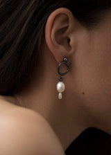 Inês Telles Azura Pearl Earrings MOD Jewellery - Oxidised sterling silver