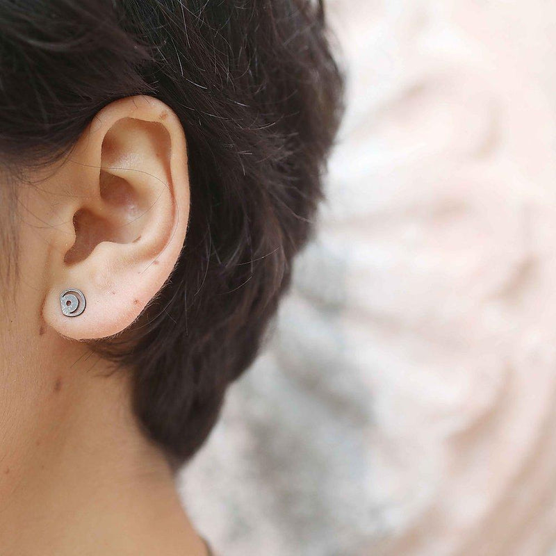 Inês Telles Ellos Mini Earrings MOD Jewellery - Oxidised sterling silver